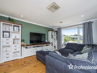 3 Malu Close, Ballajura WA 6066