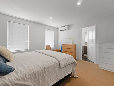 9 Swell Terrace, Glenfield WA 6532