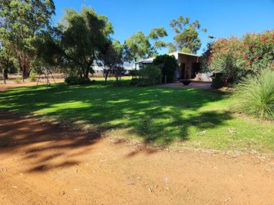 33 Edward Place, Muchea WA 6501
