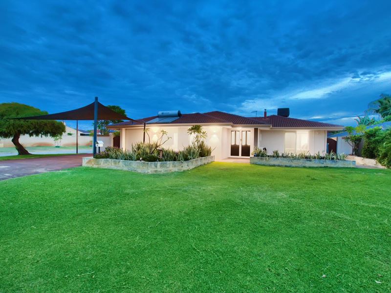8 McPherson Avenue, Noranda WA 6062