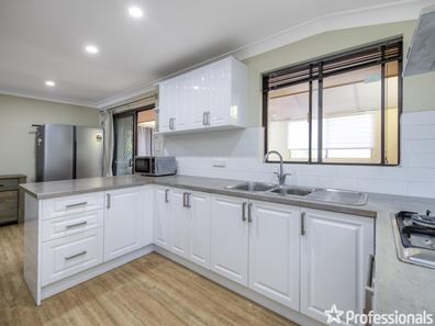 23 Ilex Way, Forrestfield WA 6058