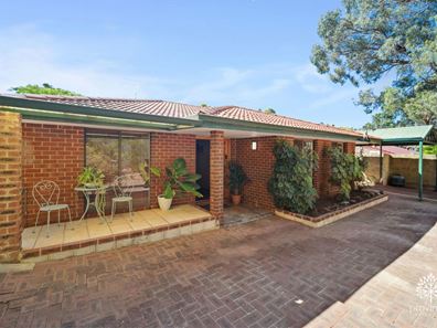 45 Warlingham Drive, Lesmurdie WA 6076