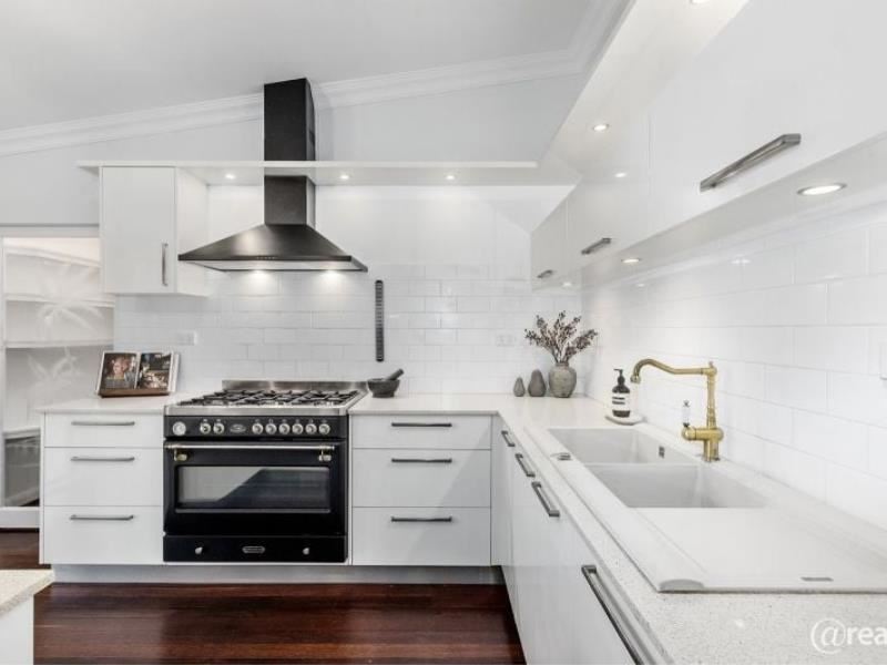 70 Railway Parade, Bassendean