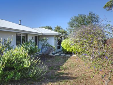 11 Bovell Avenue, Margaret River WA 6285
