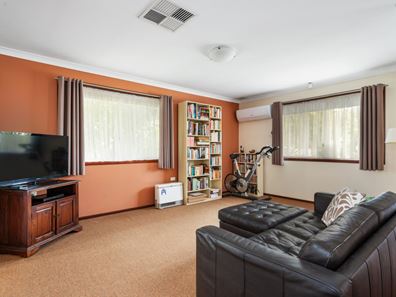 8 Edgar Street, South Kalgoorlie WA 6430