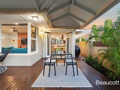 1/18 Kensington Avenue, Dianella WA 6059