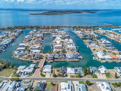 77 Sandpiper Island  Retreat, Wannanup WA 6210