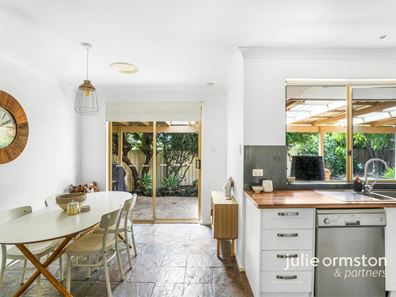 21A Richardson Court, Woodvale WA 6026