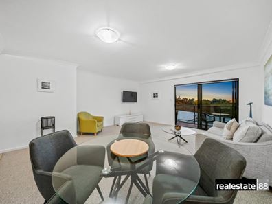 17/122 Mounts Bay Road, Perth WA 6000