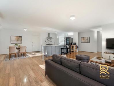 22 Tulip Way, East Cannington WA 6107