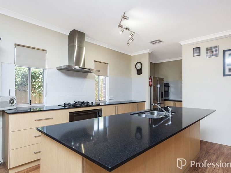 32 Kalyang Loop, Byford WA 6122
