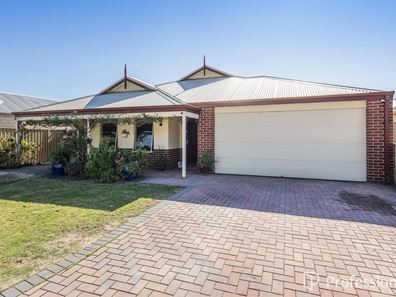 32 Kalyang Loop, Byford WA 6122