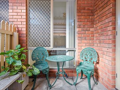 2/13 Baralda Court, Rockingham WA 6168