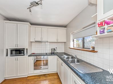 13/79 Clydesdale Street, Como WA 6152
