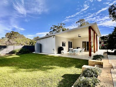 7a Barnes Ave, Australind WA 6233