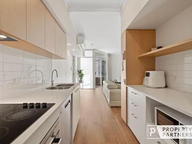 8/272 West Coast Highway, Scarborough WA 6019