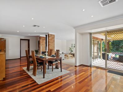 5 Dux Court, Duncraig WA 6023