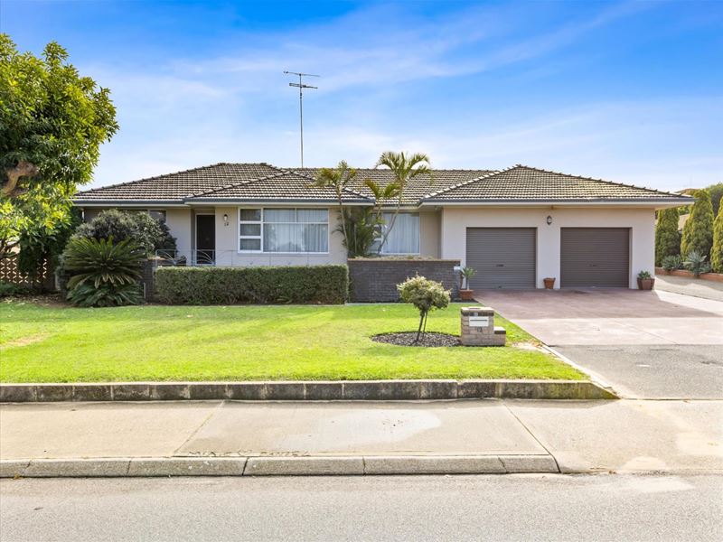 12 Barrington Street, Spearwood