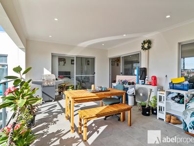 5/221 Walter Road, Morley WA 6062