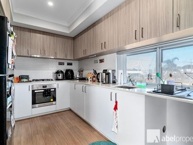 5/221 Walter Road, Morley WA 6062