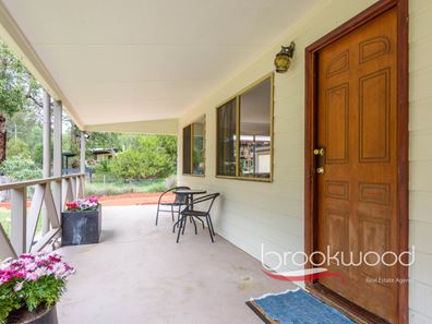 4A Darkan Street, Mundaring WA 6073