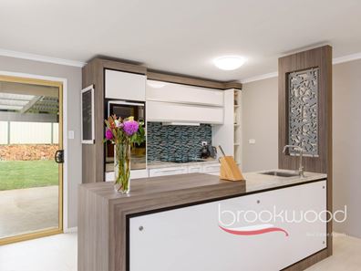 4A Darkan Street, Mundaring WA 6073