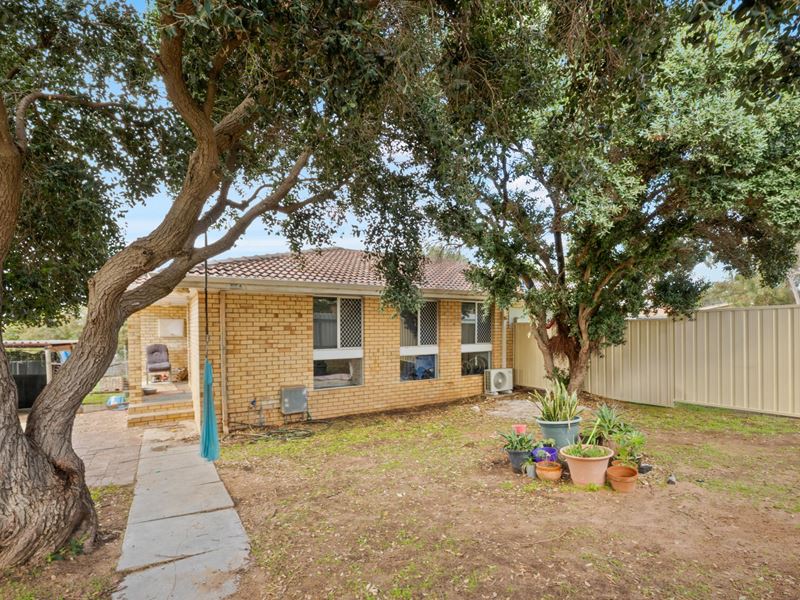 59 A & B Kenny Crescent, Rangeway WA 6530