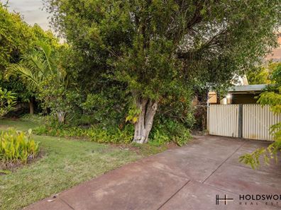 28 Warren Road, Yokine WA 6060