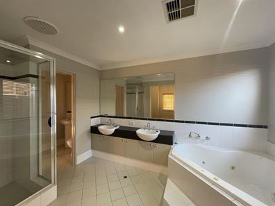 15 Dunlin Way, Gwelup WA 6018