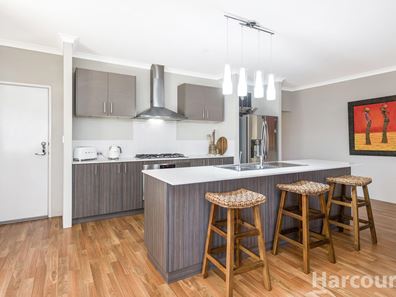 12 Medinah Street, Meadow Springs WA 6210