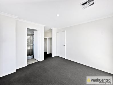 21 Acacia Way, Sinagra WA 6065