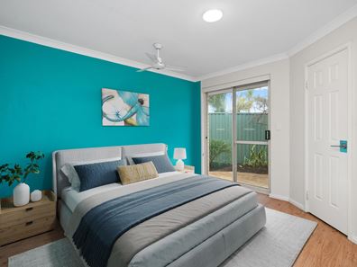 1/4 La Gavas Court, Halls Head WA 6210