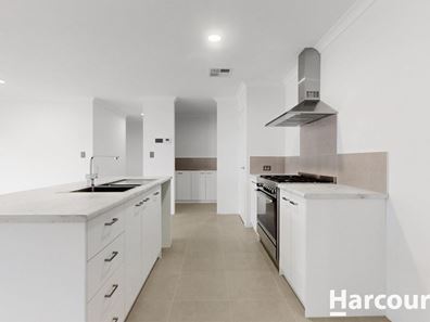 14 Strickland Parade, Eglinton WA 6034