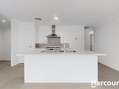 14 Strickland Parade, Eglinton WA 6034