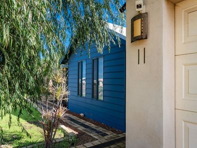 11 Tallarook Way, Waggrakine WA 6530