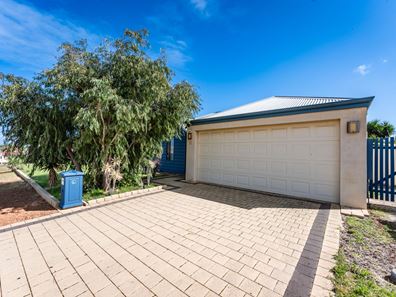 11 Tallarook Way, Waggrakine WA 6530