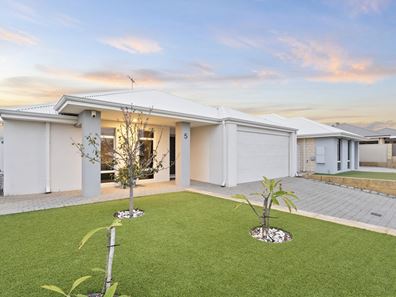 5 St James Drive, Baldivis WA 6171