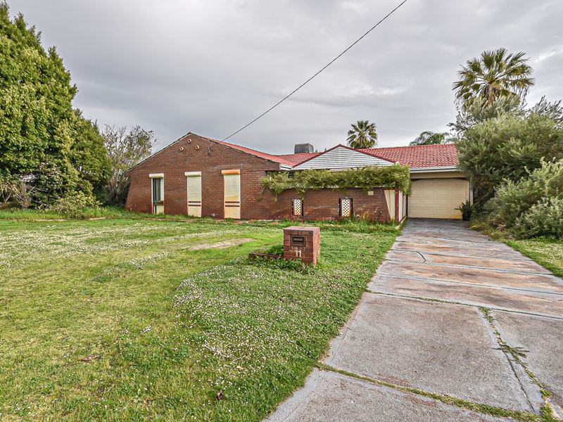 11 Cortis Way, Langford WA 6147