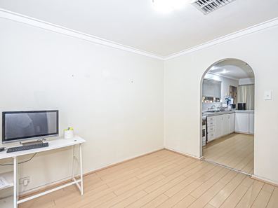 11 Cortis Way, Langford WA 6147