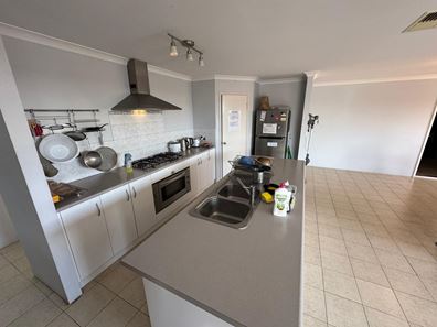 86 Paragon Loop, Dalyellup WA 6230