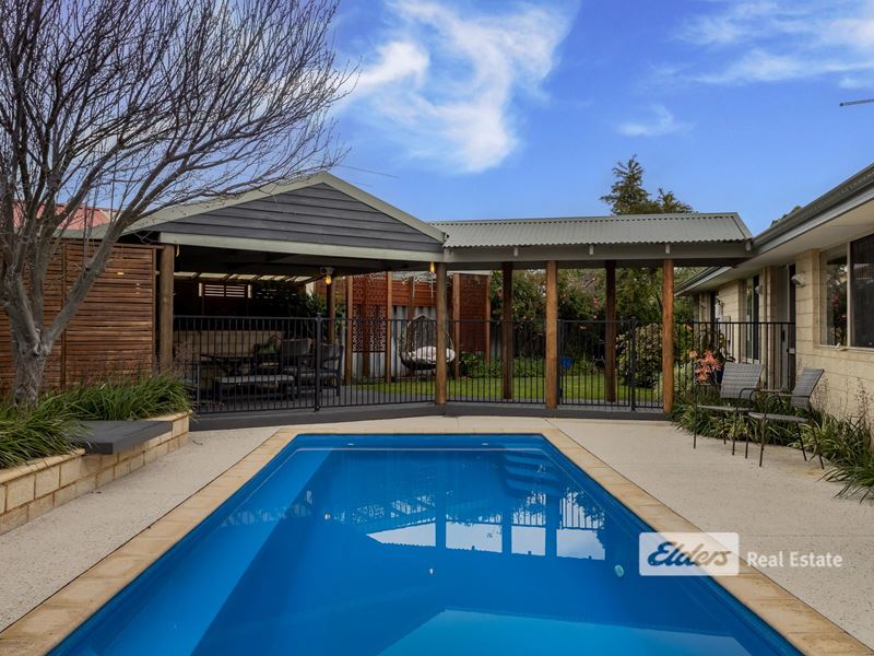 10 Buckland  Way, Australind WA 6233