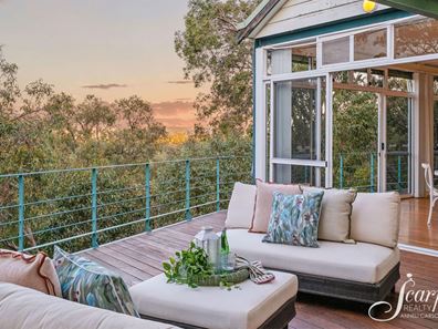 16 Echo Road, Kalamunda WA 6076
