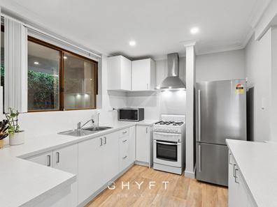 5 Delcomyn Place, Craigie WA 6025