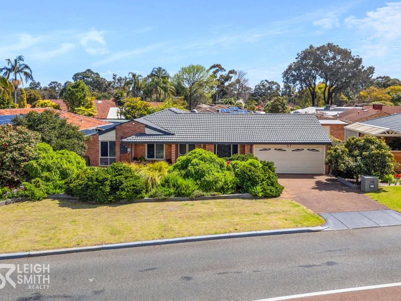 51 Aulberry Parade, Leeming WA 6149