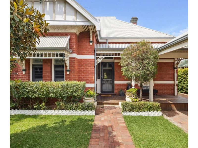 62 Ninth Avenue, Maylands WA 6051