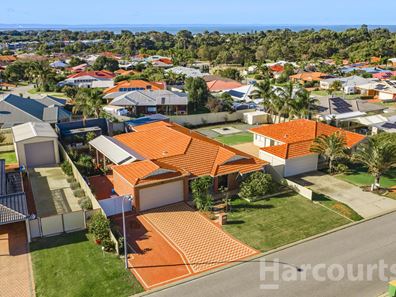 56 Floribunda Avenue, Halls Head WA 6210