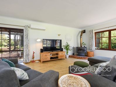 490 Fringeleaf Drive, Parkerville WA 6081