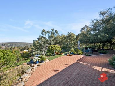 1a Dreyer Road, Roleystone WA 6111