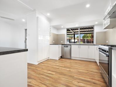 6 Cowan Way, Pegs Creek WA 6714