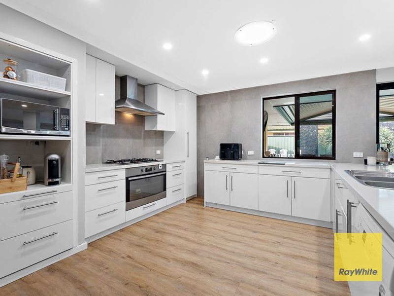 13 Imperial Court, Thornlie WA 6108
